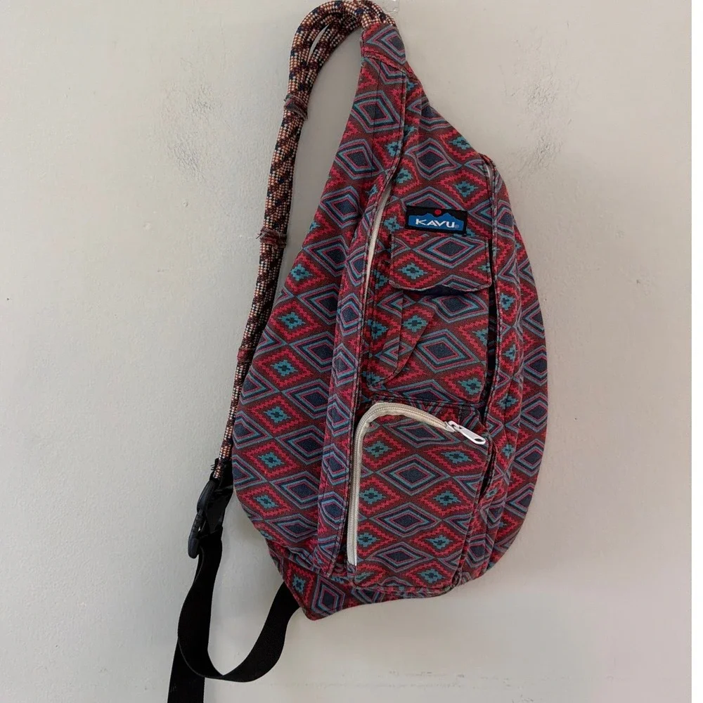 KAVU‎ Rope Bag Sling Backpack Southwestern Geometric Diamond Red Blue Canvas